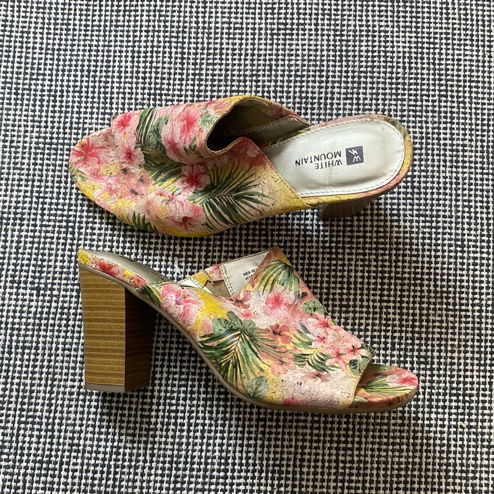 White Mountain slip-on heels